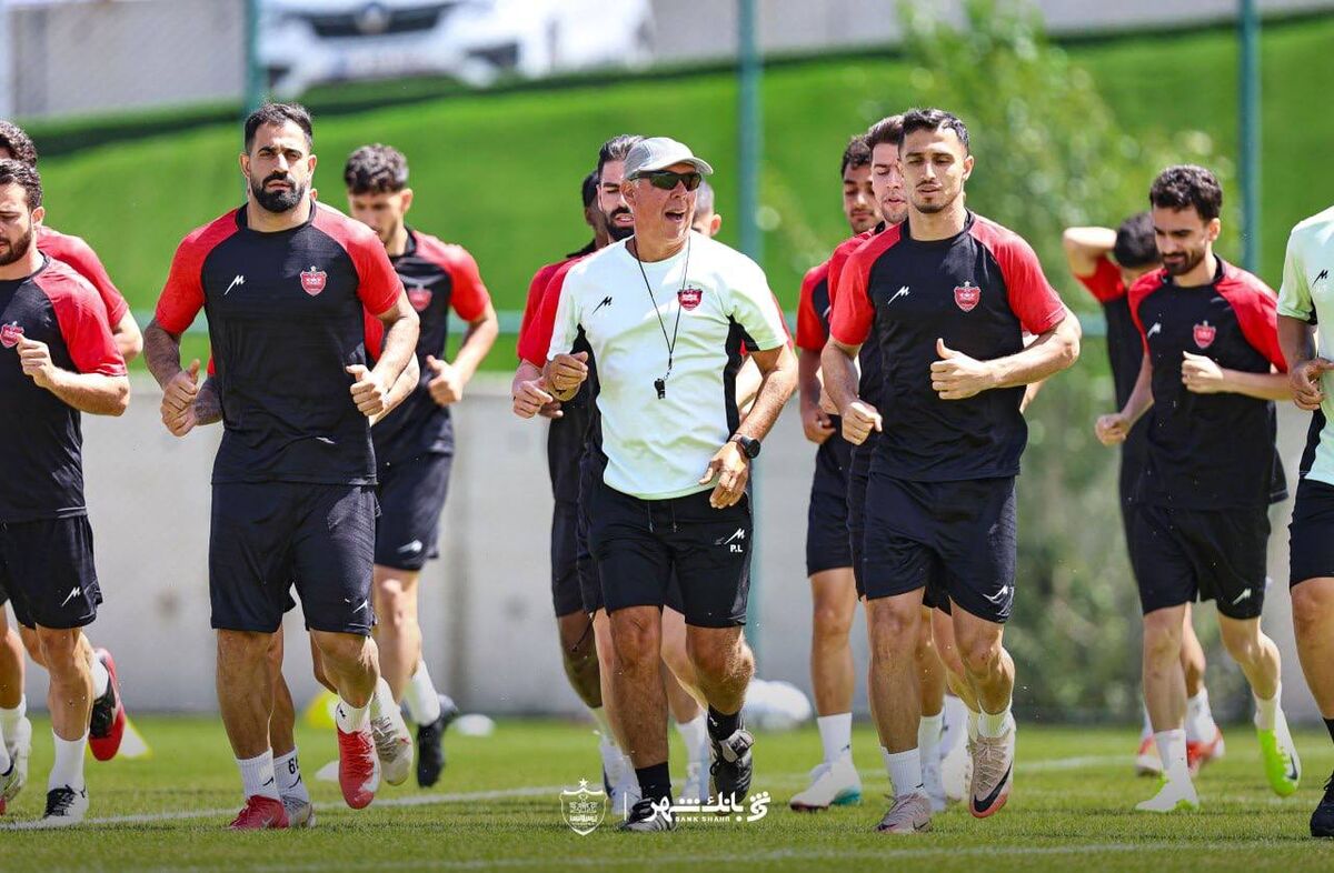 سخنگوی باشگاه پرسپولیس: در حال مذاکره با مربی خارجی هستیم