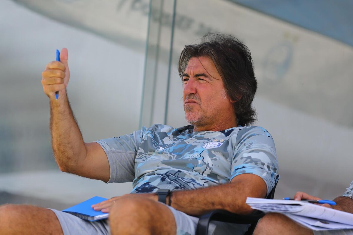 استقلالِ ناقص در ترکیه؛ ساپینتو نگران فصل جدید! استقلالِ ناقص در ترکیه؛ ساپینتو نگران فصل جدید!