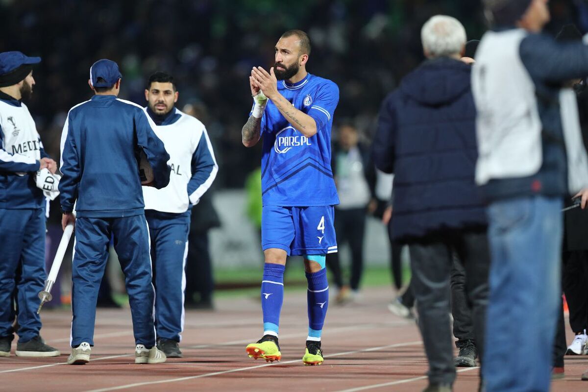 ورود چشمی به تالار مشاهیر استقلال؛ روزبه برای رکوردشکنی میآید ورود چشمی به تالار مشاهیر استقلال؛ روزبه برای رکوردشکنی میآید