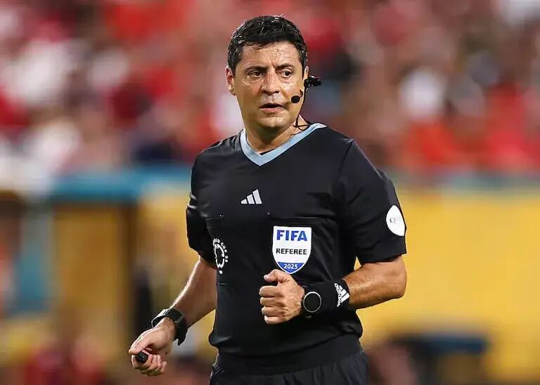 علیرضا فغانی، معتبرترین مرد فوتبال ایران در قرن 21 علیرضا فغانی، معتبرترین مرد فوتبال ایران در قرن 21