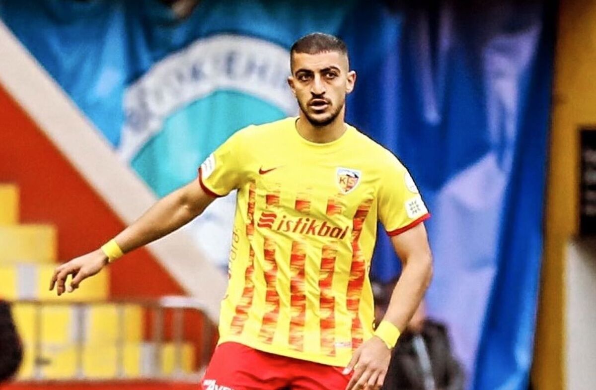 معمای روز؛ چرا مجید حسینی قراردادش را با کایسری اسپور تمدید کرد؟ معمای روز؛ چرا مجید حسینی قراردادش را با کایسری اسپور تمدید کرد؟