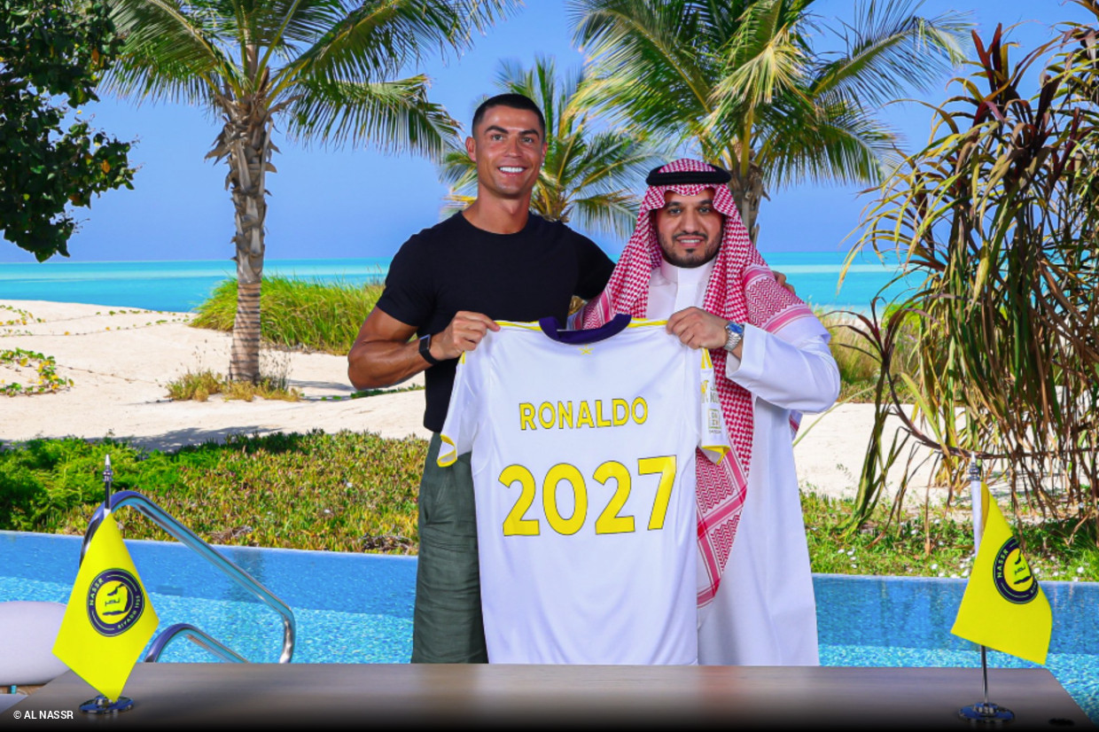cristiano-ronaldo-signs-two-year-al-nassr-1