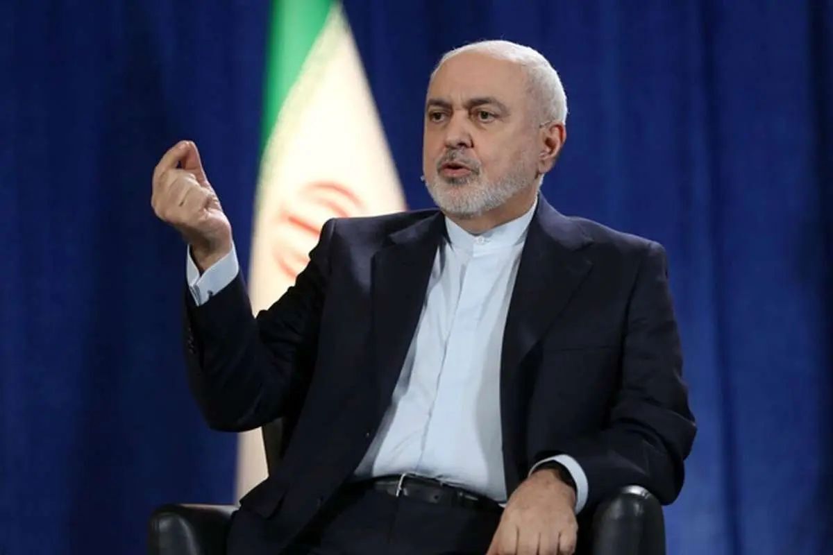 «ظریف» پیشنهاد تشکیل یک مجمع جدید را داده که برای به اشتراک‌گذاری اورانیوم غنی‌شده و دستاوردهای انرژی صلح‌آمیز هسته‌ای، اختصاص دارد/ او پیشنهاد ایجاد شبکه‌ای جدید با عنوان «خاورمیانه برای پژوهش و پیشرفت هسته‌ای» یا «منارا» را مطرح می‌کند/ این طرح، مثبت‌ترین پیشنهاد برای حل بن‌بست موجود بر سر نگرانی‌های غرب درباره برنامه هسته‌ای ایران تلقی می‌شود