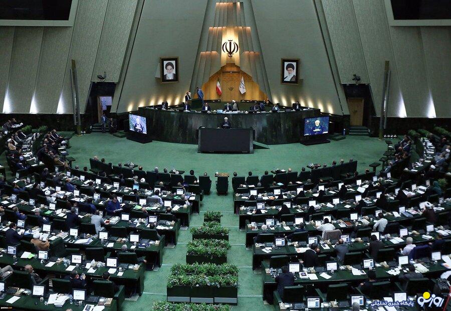 آقای رییس جمهور فیلترینگ که رفع نشد هیچ قانونی دیگر هم اضافه شد !