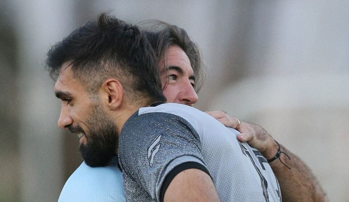 آشتیکنان ساپینتو با یک بازیکن استقلال آشتیکنان ساپینتو با یک بازیکن استقلال