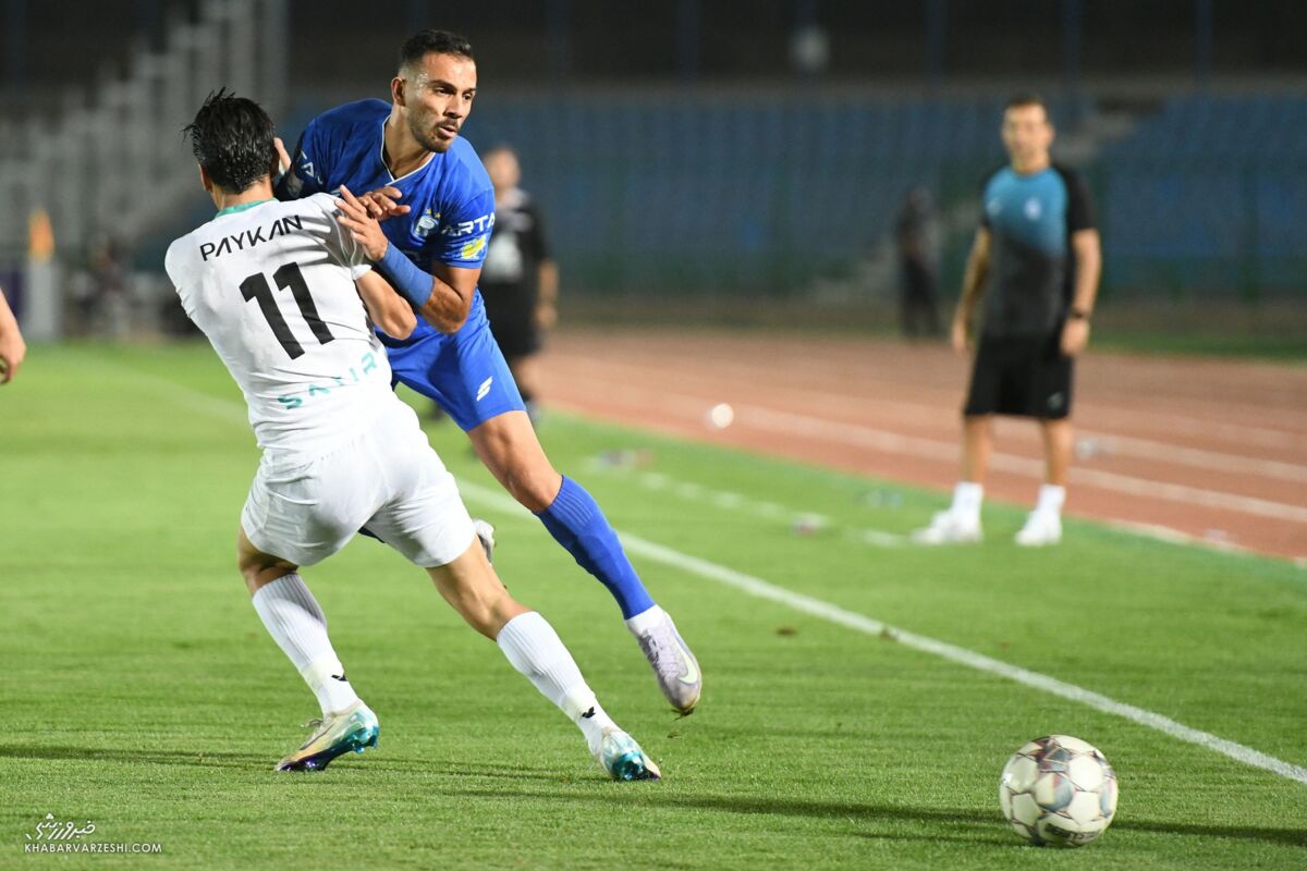 به بازیکن استقلال اجازه حضور در تمرینات را ندادند/ اگر سر تمرین استقلال بیایی، همه تیم را به دردسر میاندازی! به بازیکن استقلال اجازه حضور در تمرینات را ندادند/ اگر سر تمرین استقلال بیایی، همه تیم را به دردسر میاندازی!