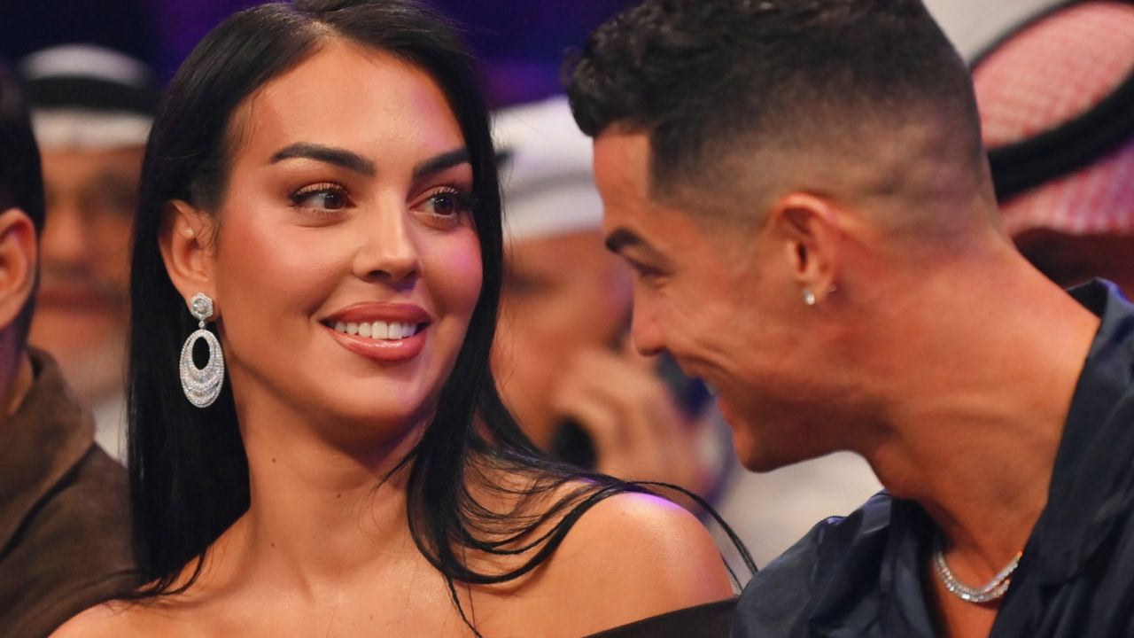 کریستیانو رونالدو تاریخ ازدواج با جورجینا رودریگز را اعلام کرد کریستیانو رونالدو تاریخ ازدواج با جورجینا رودریگز را اعلام کرد