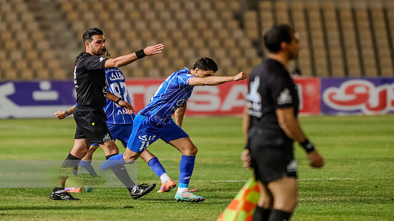 فدراسیون فوتبال: پنالتی استقلال درست بود فدراسیون فوتبال: پنالتی استقلال درست بود