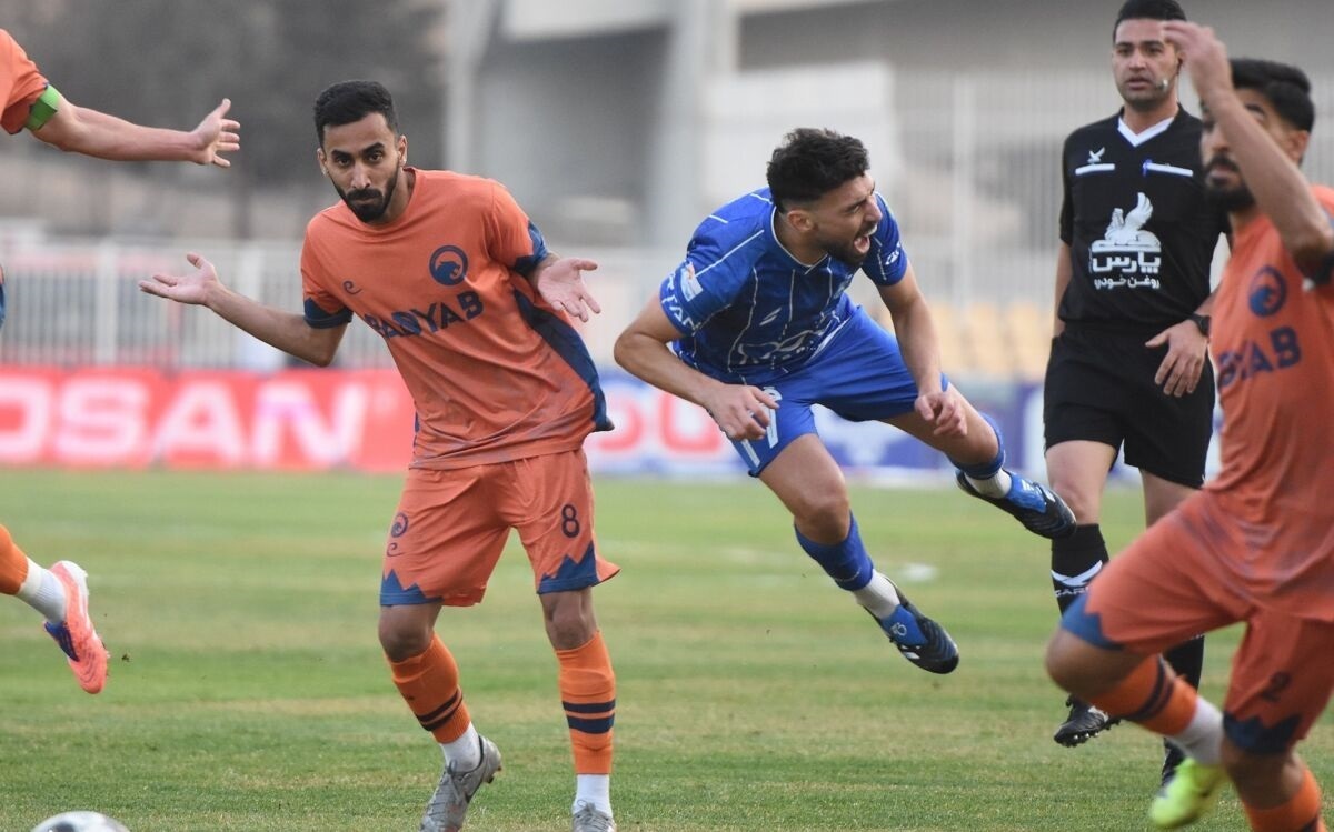 تایید تصمیمات جنجالی داوری در دیدار استقلال – پادیاب تایید تصمیمات جنجالی داوری در دیدار استقلال – پادیاب