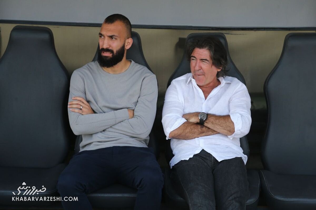 اعتراض هواداران استقلال: چرا ساپینتو در مورد روزبه چشمی افشاگری نمیکند؟ اعتراض هواداران استقلال: چرا ساپینتو در مورد روزبه چشمی افشاگری نمیکند؟