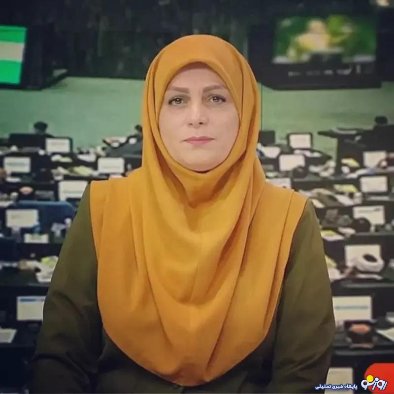 چهره جدید و عجیب «سودابه حسنی دخت» گوینده شبکه خبر